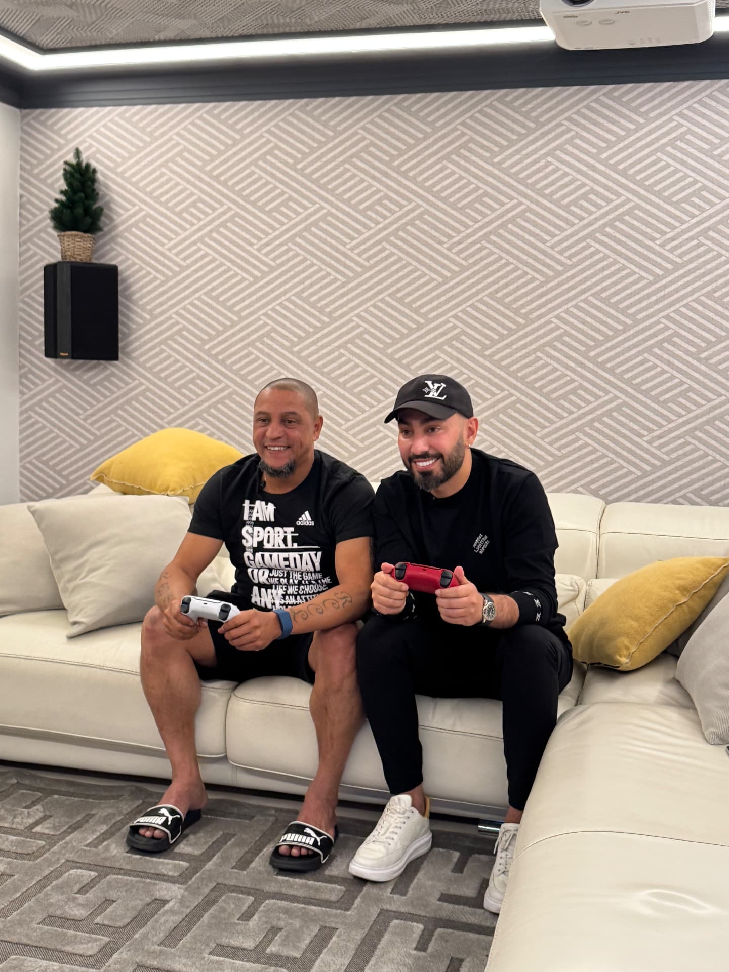 Sina Ezam with Roberto Carlos 3
